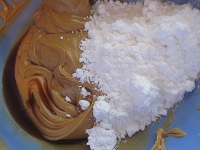 peanut butter powdered sugar picture