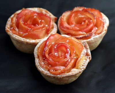 apple-rose-tart-dessert