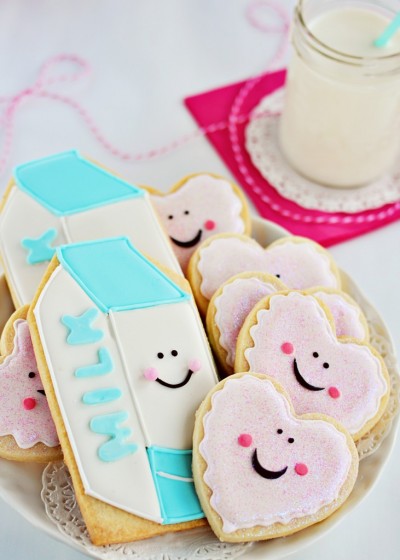 decorated-milk-heart-cookies
