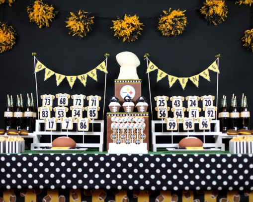 super-bowl-dessert-table