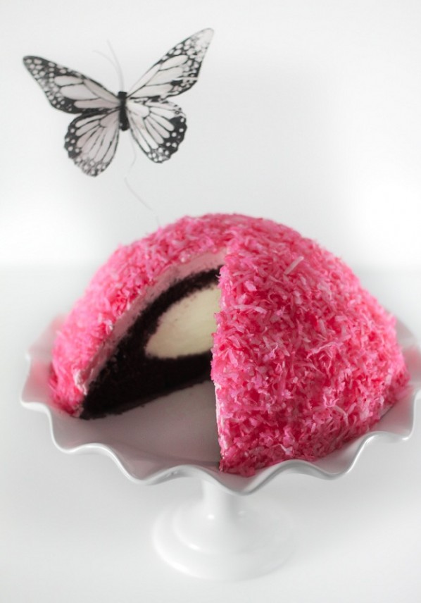 PINK-SNOW-BALL-CAKE
