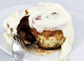 best-cinnamon-rolls-cream-cheese-frosting