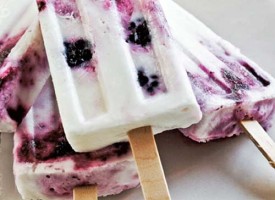 berry-yogurt-ice-pops