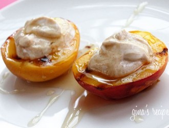 honey-and-yogurt-grilled-peaches