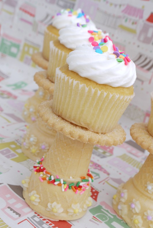 decorating-desserts