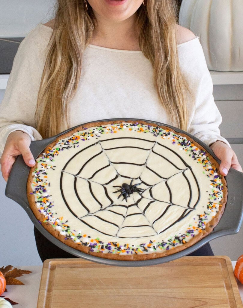 Finished giant spider cookie.
